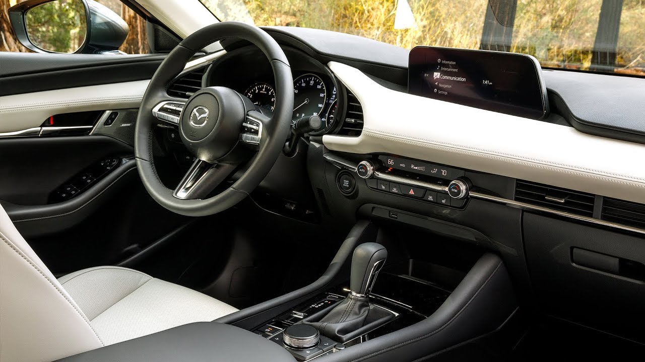 Đánh giá nội thất xe Mazda 3 2019