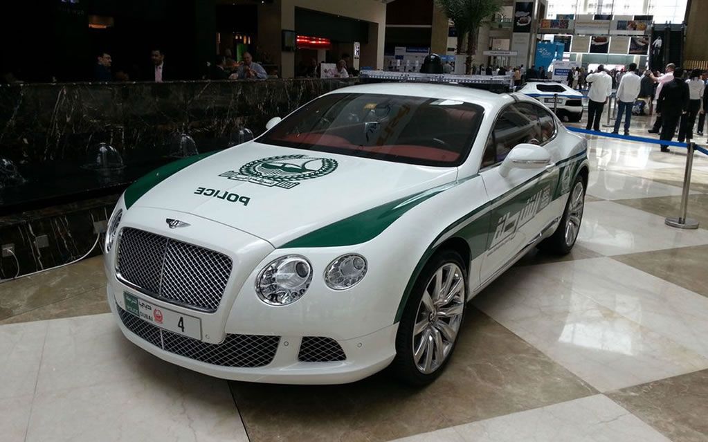 Mãn nhãn với dàn siêu xe của cảnh sát Dubai - Bentley Continental GT