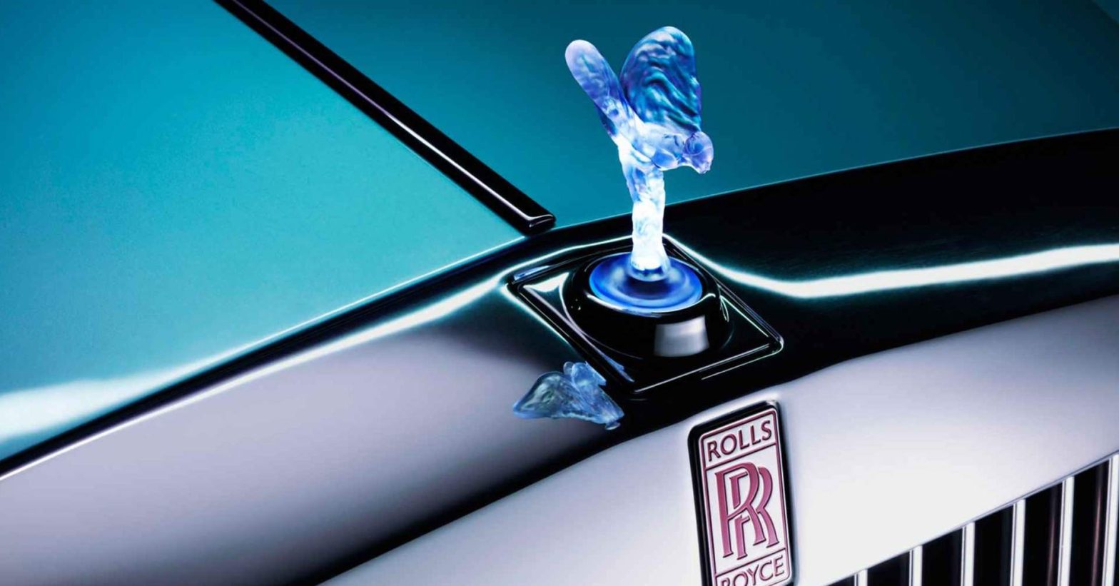 Tìm hiểu ý nghĩa của biểu tượng xe Rolls Royce